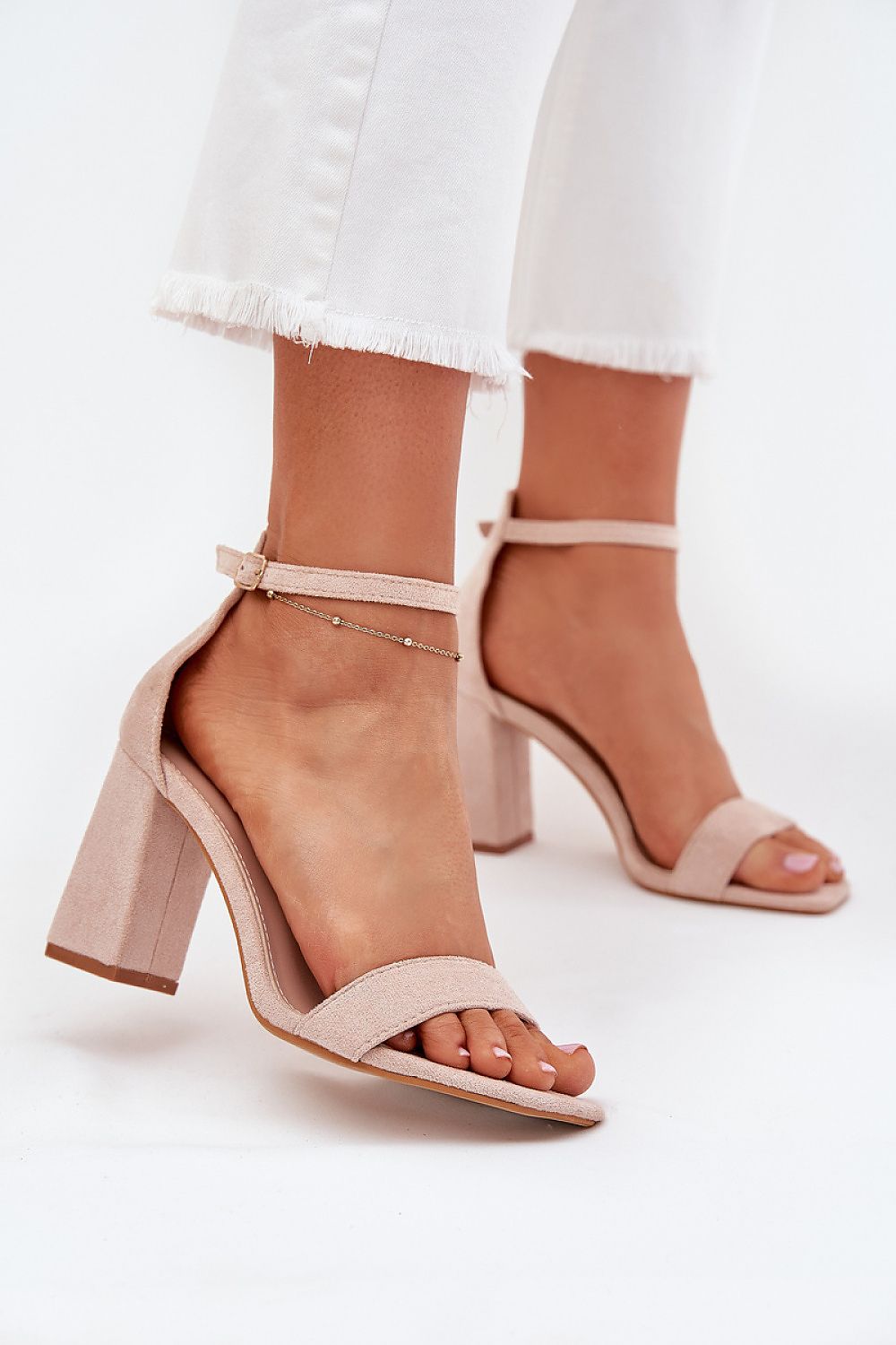 Heel sandals model 215702 Step in style